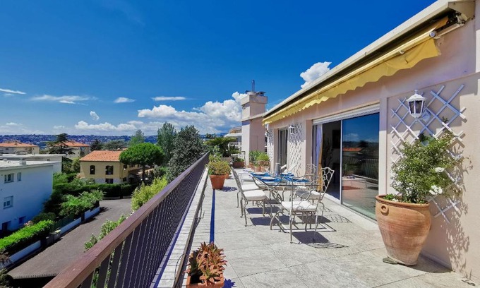 Cimiez Apartamento | Valegrand Penthouse sea view by Booking Guys