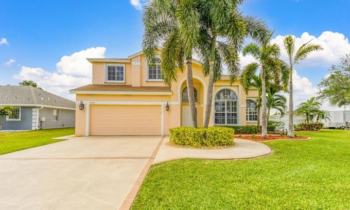 Port Saint Lucie Casa | Valencia Palms