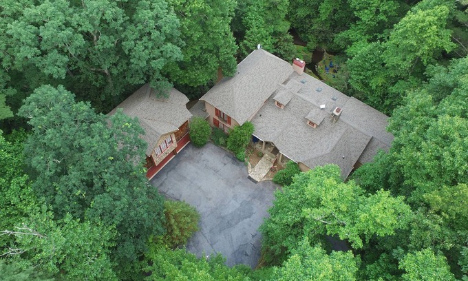 Highlands Casa | Valentine Estate-Perfect Combination of Coziness & Privacy for Multiple Groups