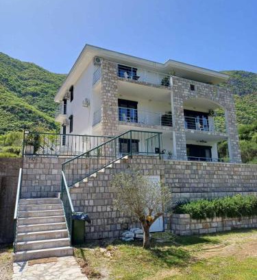 Prcanj Apartamento | VALENTINO apartments