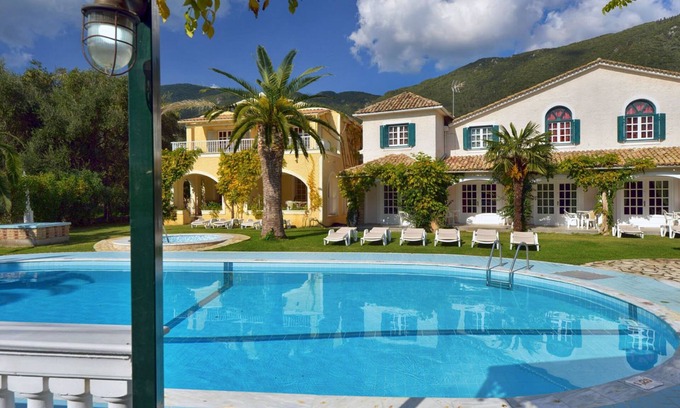 Ipsos Hotel | Valentino Corfu