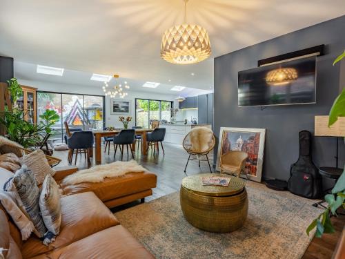 Hove Casa | Vallance House