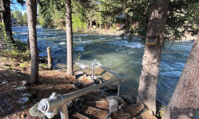Bayfield Cabina | Vallecito Creekfront Cabin ~ Perfect Mountain Retreat for Families or Couples!