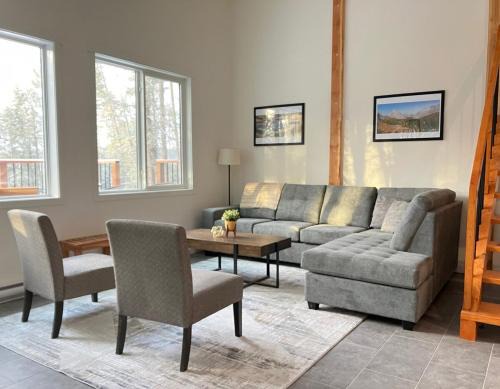 Golden Casa | Valley Edge Lodge