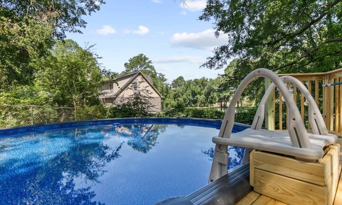 Crestline Heights Casa | Valley Lake Gem
