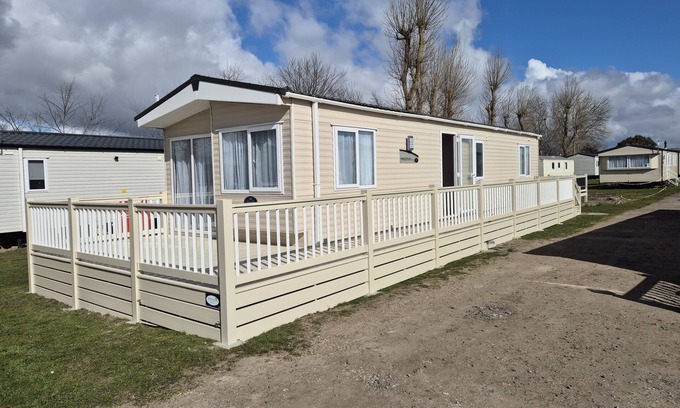 Dymchurch Apartamento | Valley side - 3 bedrooms sleeps 8