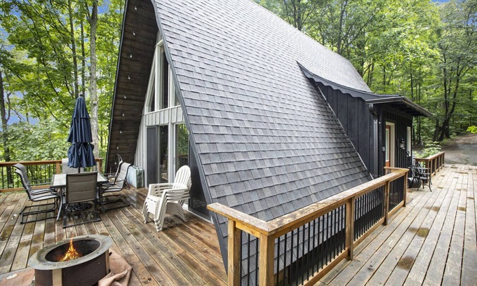 Bellaire Casa | Amplio y bellamente restaurado Schuss Mountain "A-Frame" - 12 plazas