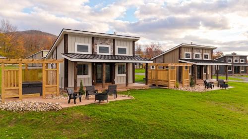 Timberline Casa | Valley View Resort Cabin #1, 1-Bed, Modern-Luxury with Hot Tub in Canaan Valley, WV