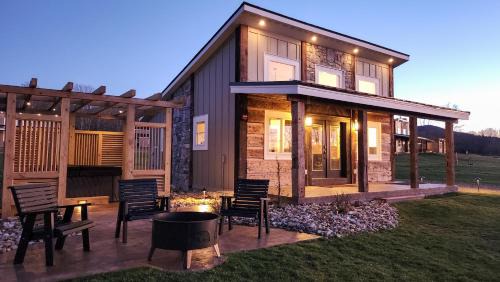 Timberline Casa | Valley View Resort Cabin 16, 1-Bed, Modern-Luxury with Hot Tub in Canaan Valley, WV