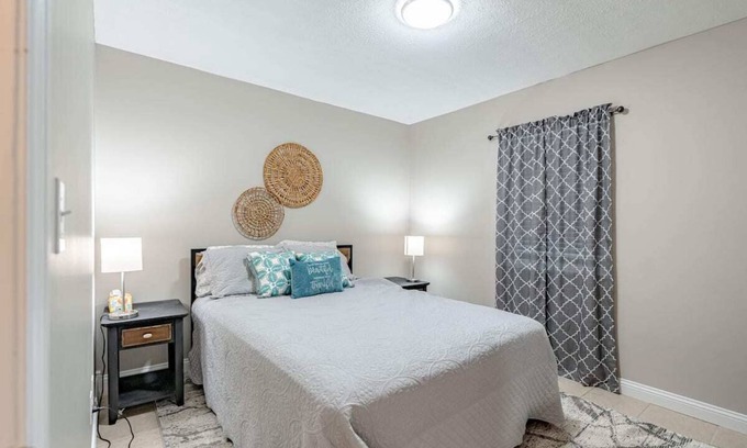 Radcliff Casa | Valor Cottage / close to Ft. Knox and Louisville