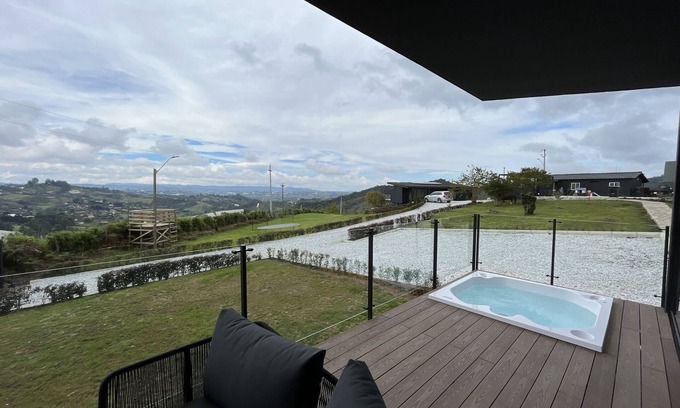 Marinilla Hotel | Valu Eco Villa