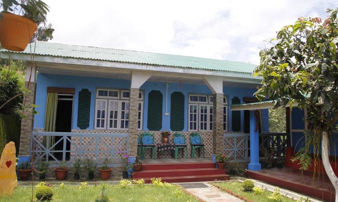 Kaluk Casa | Vamoose Orchid Villa Homestay