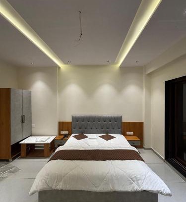 Revdar Hotel | Vande Mataram
