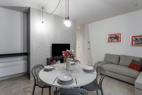 Pavia Apartamento | Varesina Suite - Pavia City Center - by Host4U