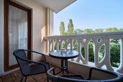 Varna Apartamento | Varna South Bay - Monk Apartment