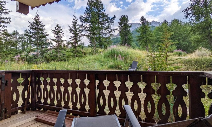 Les Claux Apartamento | Vars T3. 6/ 8 persons with terrace and garden