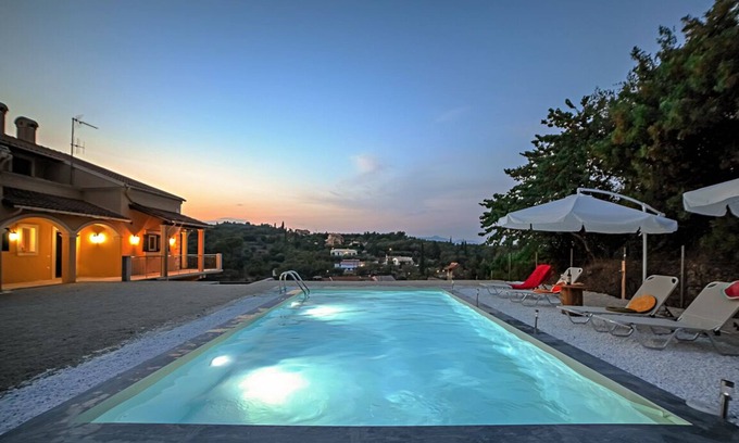 Vassilatika Apartamento | Vasilakis Estate - Pool Daze Holiday Home