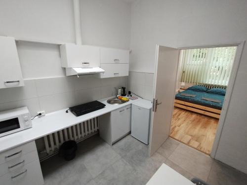 Nowa Praga Hostal | VasylOk