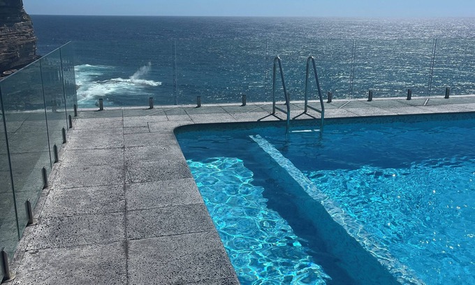 Vaucluse Apartamento | Vaucluse Waterfront Ocean Views Stunner