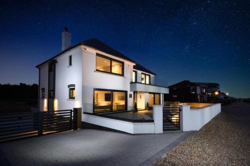 Deal Casa | Vause at Sea