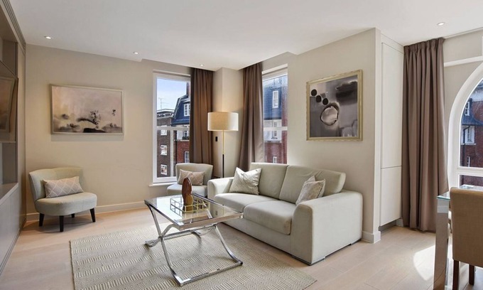 Pimlico Apartamento | VAUXHALL BRIDGE ROAD 3 BEDROOM APARTMENT IN LONDON