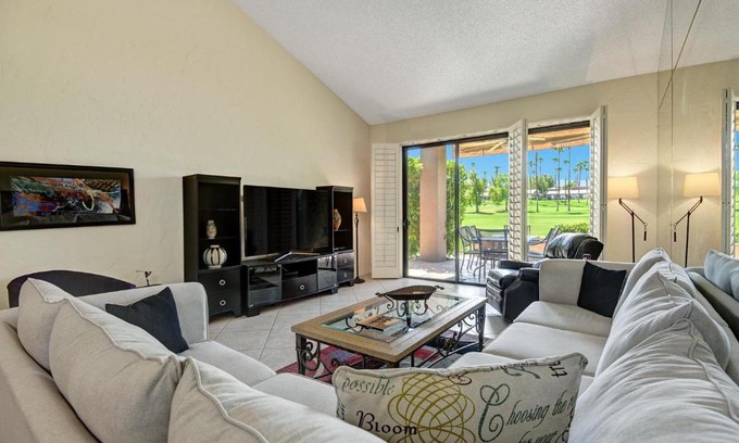 Palm Desert Casa | VB887 - Desert Vacay - Meredith Lodging
