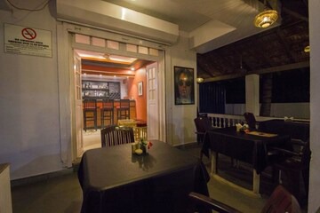 Fatrade Casa | Veeniola Holiday Home Twin Room with View 1 in Carmona