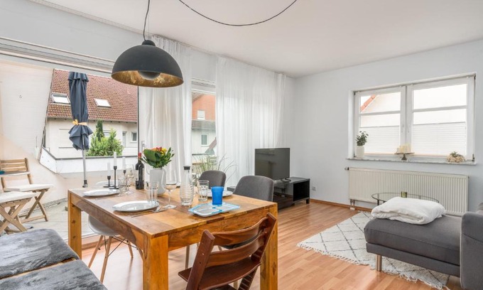 Dreieich Apartamento | Veens Crew Home 7 Pax