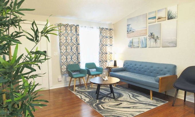 Sandalwood Casa | VELUXE Home Retreat Private Cul De Sac