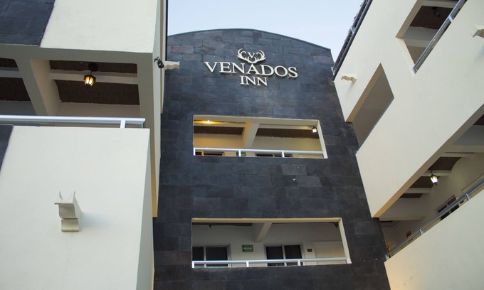 Lomas de Mazatlán Hotel | Venados Inn