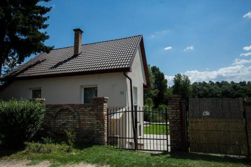 Szigetszentmiklos Apartamento | Vendégház az Evezőhöz