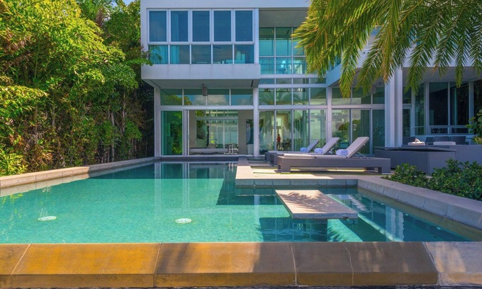 Venetian Islands Villa | Venetian Islands Luxury Waterfront Villa w/ Dock & Heated Pool