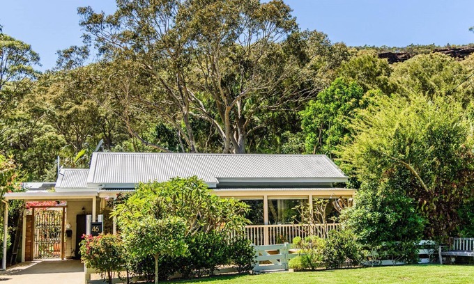 Pretty Beach Central Coast Casa | Venice Cottage - Pet Friendly