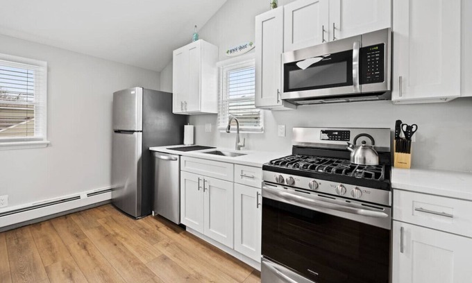 Ventnor City Apartamento | Ventnor Gem 2: Apt w/Yard, Near the Boardwalk