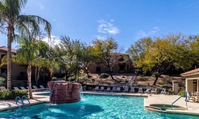 Tucson Condominio | Veranda at Ventana Adorable top floor 1-bedroom condo, Dog friendly