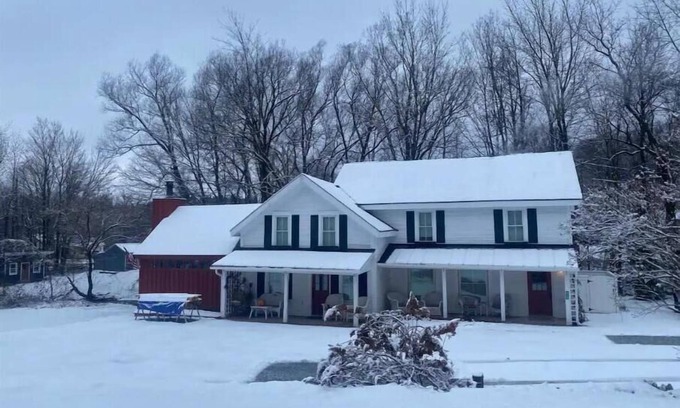 Chittenden Casa | Vermont charm B
