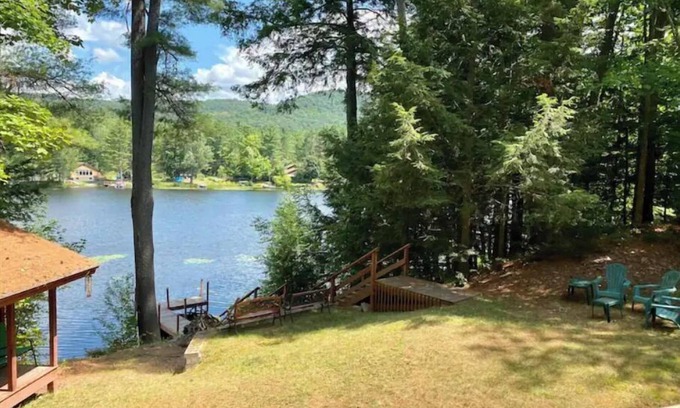 Poultney Casa | Vermont Lake House