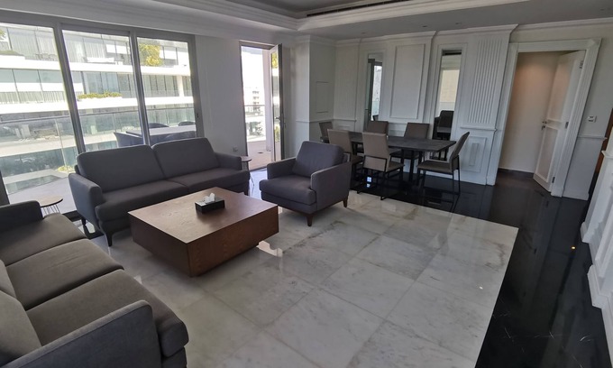 Beirut Central District Apartamento | Versace Damac Tower Beirut Furnished Luxury Apartments