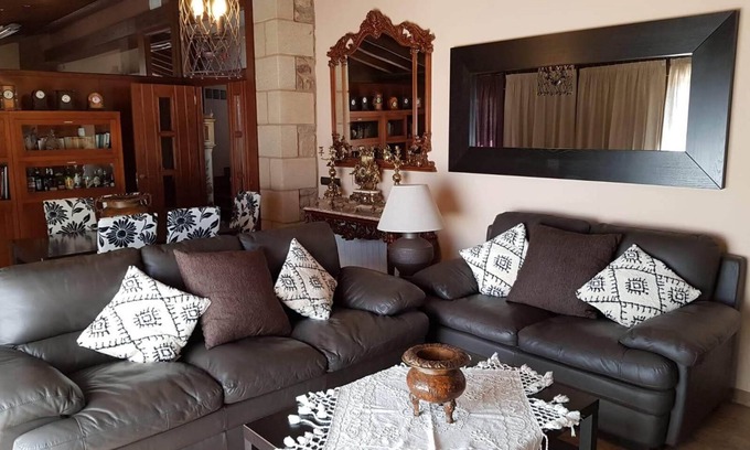 San Martin del Castañar Cabaña | CASA RURAL VERSOS CATEGORIA 4****
