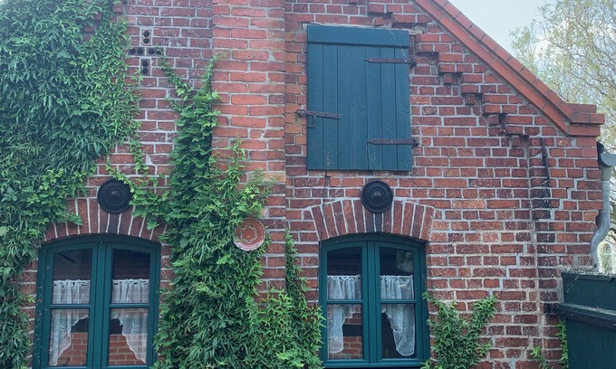 Altbarnim Cabina | Verwunschenes Gästehaus im Oderbruch
