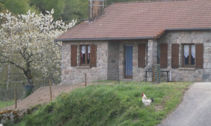 Chanaleilles Casa | Muy hermosa casa de granito del país