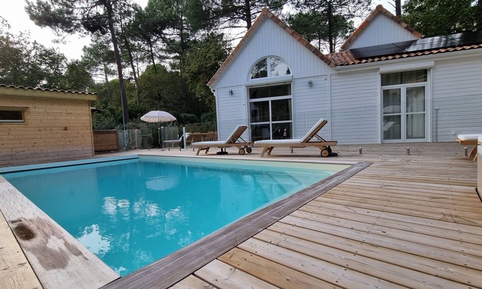 Biscarrosse Chalet De Esquí | Very bright Scandinavian chalet located 3 min. from the lake and 10 min. of the