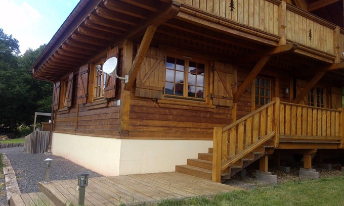 Raves Chalet De Esquí | Chalet nuevo muy cómodo en los Vosgos en un entorno natural muy tranquilo.