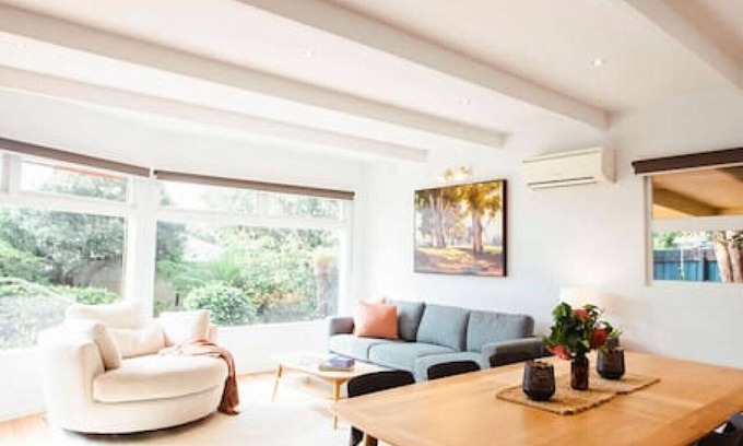 Belmont Casa | Very Cool Mid Century, Pet Friendly Urban Oasis