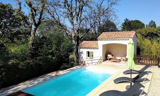 Saint-Privat-de-Champclos Casa | Very beautiful house with swimming pool that will enchant your vacations on fenced land