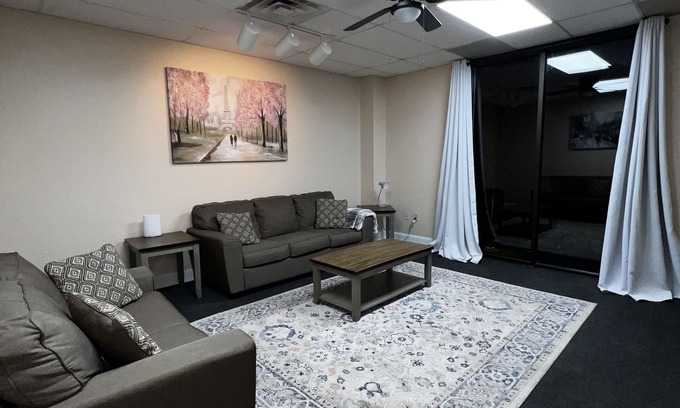 Glen Iris Apartamento | Very Large Lofy - Free Parking- Perimeter UAB