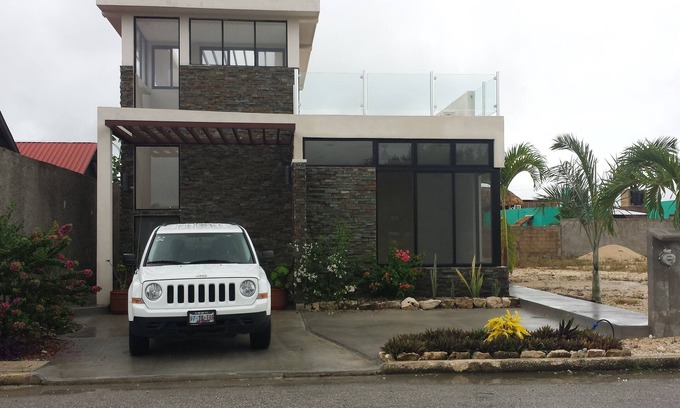 Majahual Casa | Very nice 2-bedroom house in superb Mahahual with WiFi, AC Home away from home.