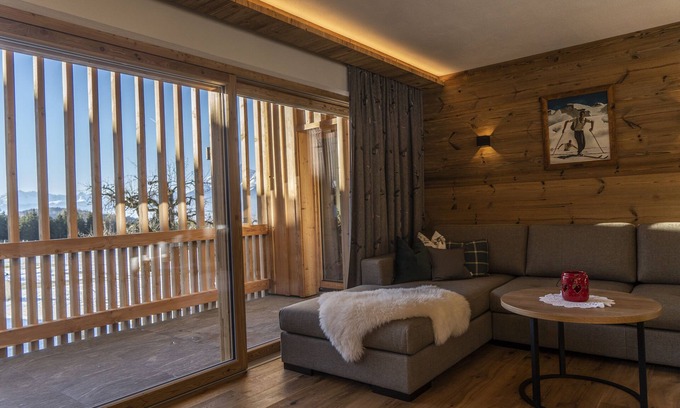 Tulfes Apartamento | Very nice apartment, close to the ski lift/gondola and Hall's old town