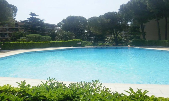 Mandelieu-La-Napoule Apartamento | MUY BONITO T1 ALCOVE EN UNA RESIDENCIA SEGURA CON 3 PISCINAS