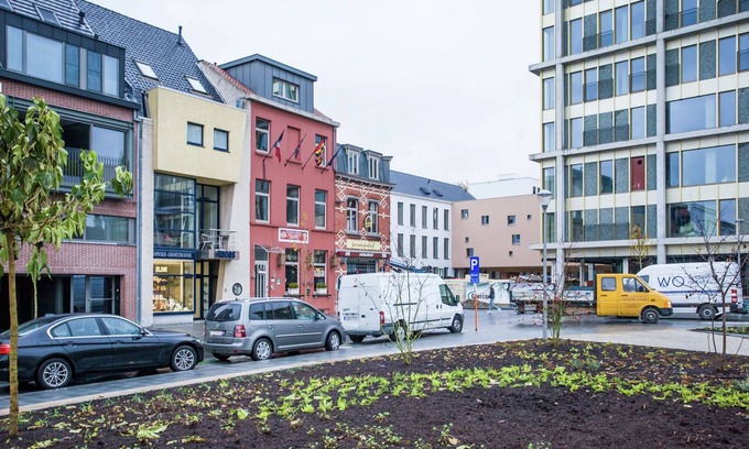 Kortrijk Casa | Magnífica casa en esferas árabes
